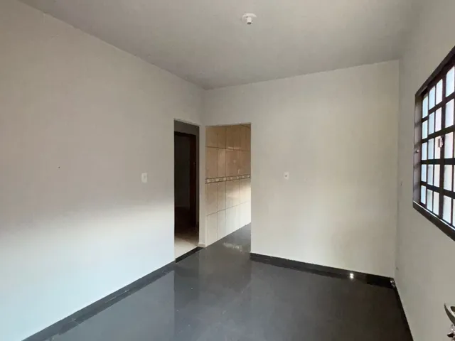 Foto do Casa - Casa para Locação com Suíte e Churrasqueira no Jardim Santiago em Rolândia | Imobiliária Casa Grande - Rolândia