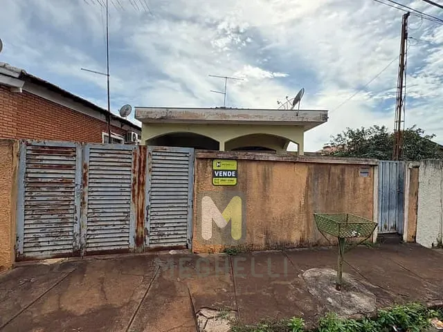 Casa com 216m² 2 quartos e 1 banheiro, à venda, no bairro Jd. Cristina em Serrana