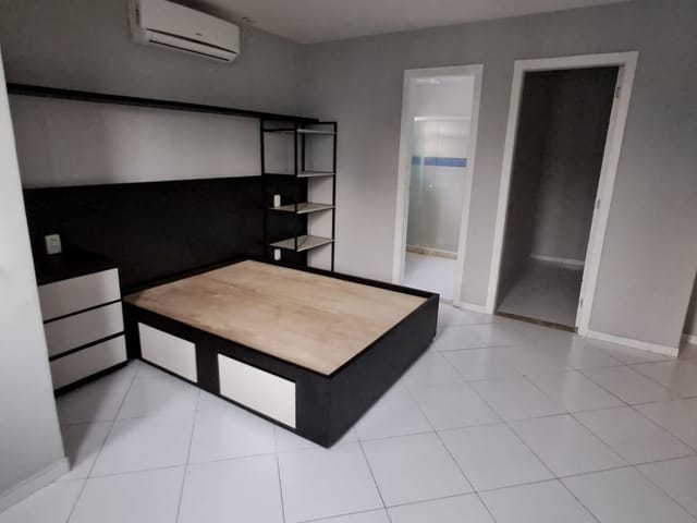 Casa 4 quartos e 7 banheiros, à venda, no bairro Vargem Pequena em Rio de Janeiro