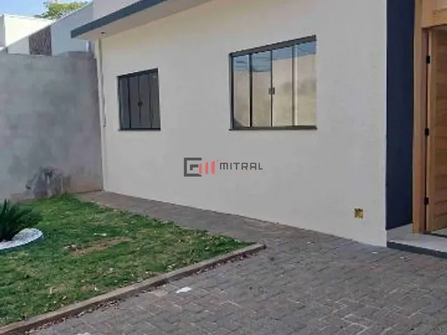 Casa 3 quartos e 2 banheiros, à venda, no bairro Aeroporto em Londrina