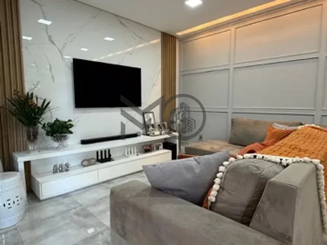 Casa com 242m² 3 quartos e 5 banheiros, à venda, no bairro Ribeirão do Lipa em Cuiabá