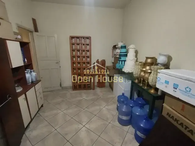 Casa 5 quartos e 2 banheiros, à venda, no bairro Niterói em Volta Redonda