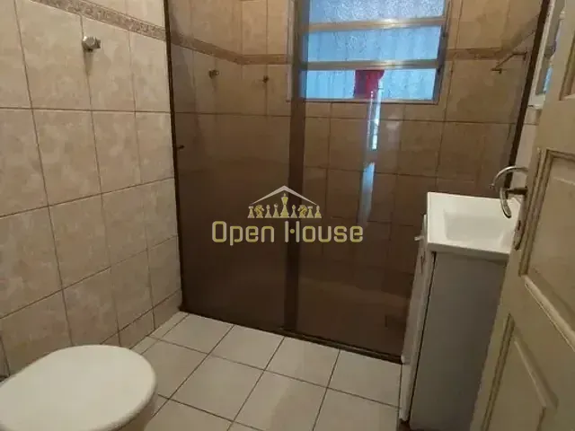 Casa 5 quartos e 2 banheiros, à venda, no bairro Niterói em Volta Redonda