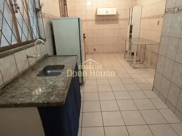 Casa 5 quartos e 2 banheiros, à venda, no bairro Niterói em Volta Redonda