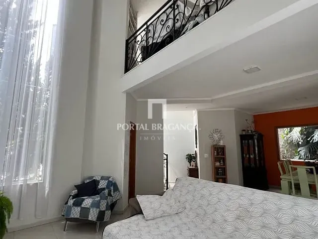Casa 3 quartos e 4 banheiros, à venda, no bairro Residencial Floresta São Vicente em Bragança Paulista