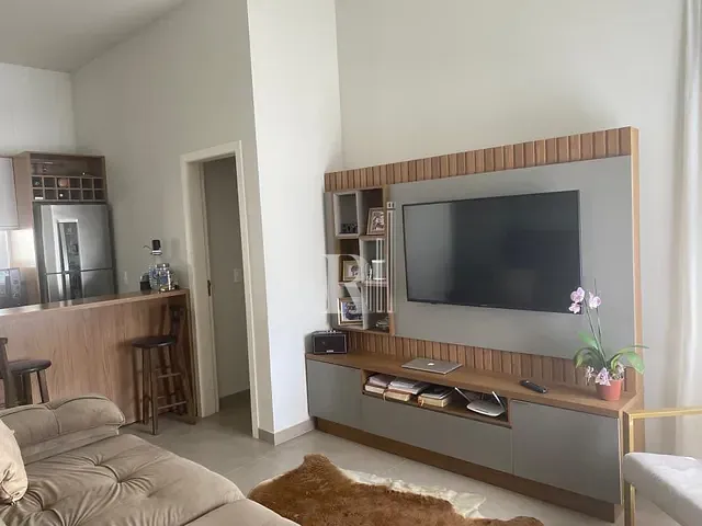 Casa com 215m² 3 quartos e 2 banheiros, à venda, no bairro Centro em Tijucas