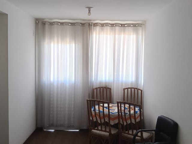 Casa 2 quartos e 1 banheiro, à venda, no bairro Luxemburgo em Santa Luzia