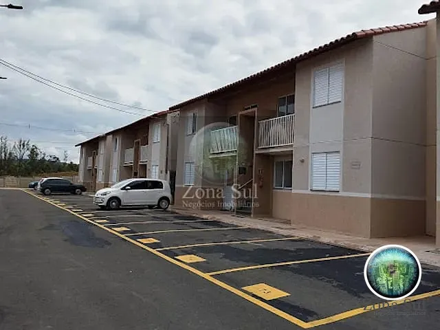Casa com 45m² 2 quartos e 1 banheiro, para alugar, no bairro Villa Vic em Votorantim