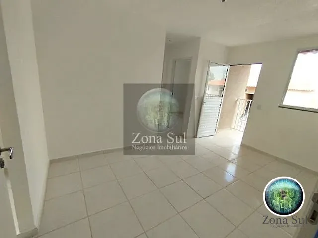 Casa com 45m² 2 quartos e 1 banheiro, para alugar, no bairro Villa Vic em Votorantim