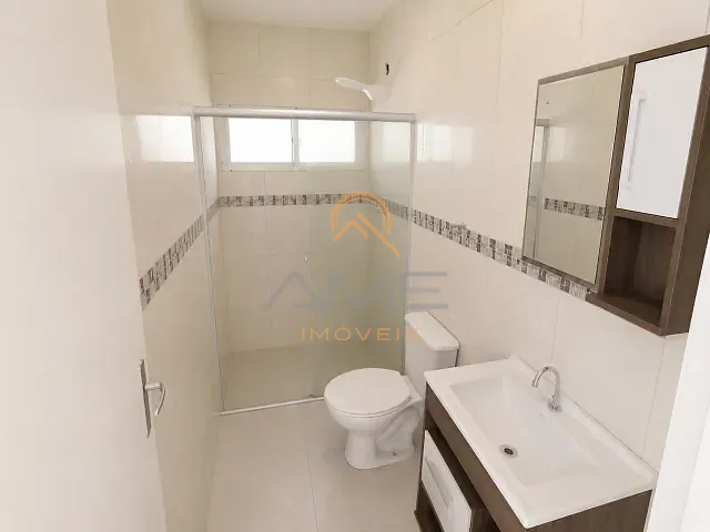 Casa com 300m² 3 quartos e 21 banheiros, à venda, no bairro Areal em Pelotas
