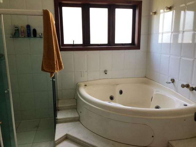 Casa com 450m² 4 quartos e 2 banheiros, à venda, no bairro Cancela Preta em Macaé