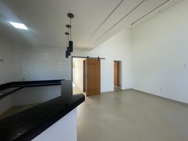 Casa com 240m² 3 quartos e 2 banheiros, à venda, no bairro Praia de Itaipuaçu (Itaipuaçu) em Maricá