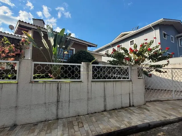Casa com 633m² 3 quartos e 1 banheiro, à venda, no bairro Jardim Santos Reis em Piracaia