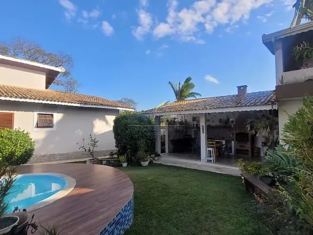 Casa com 633m² 3 quartos e 1 banheiro, à venda, no bairro Jardim Santos Reis em Piracaia