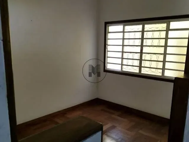 Casa 2 quartos e 2 banheiros, à venda, no bairro Parque das Árvores em Guaratinguetá