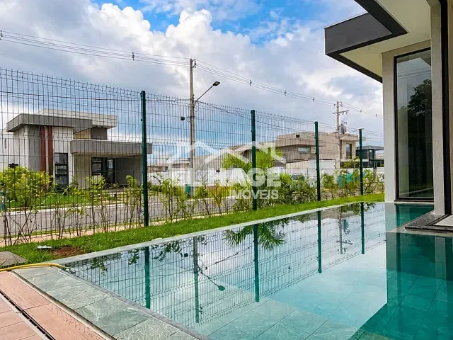Casa 4 quartos e 4 banheiros, à venda, no bairro Jardim Itália em Cuiabá