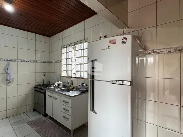 Casa com 172m² 2 quartos e 1 banheiro, à venda, no bairro Jardim Belo Horizonte em Rolândia