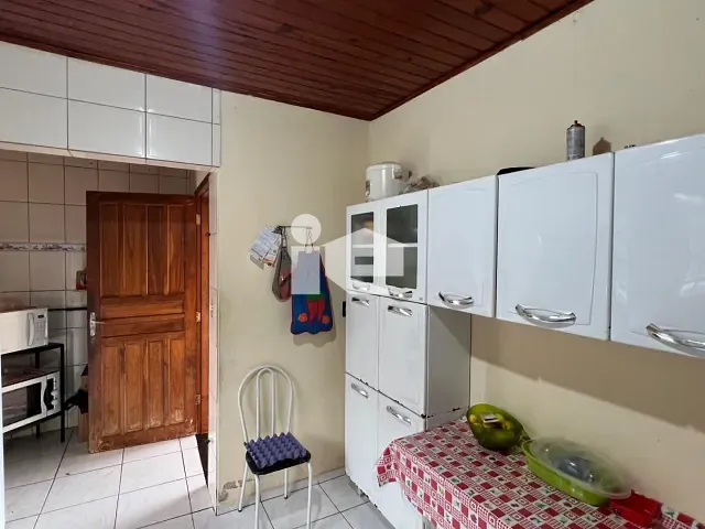 Casa com 172m² 2 quartos e 1 banheiro, à venda, no bairro Jardim Belo Horizonte em Rolândia