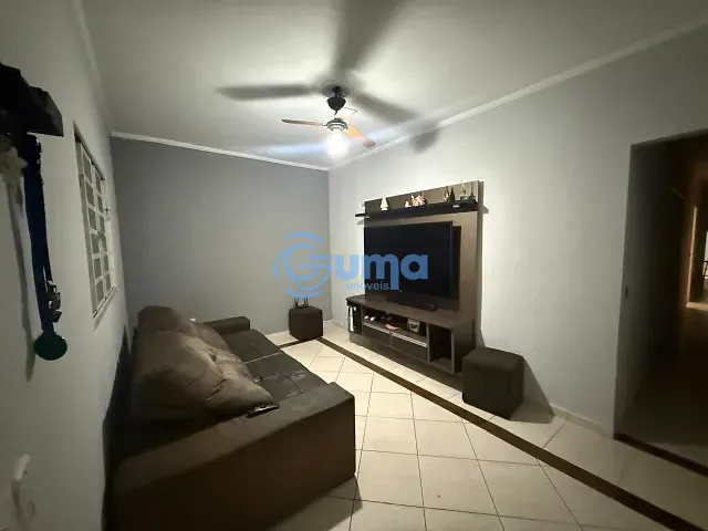 Casa com 129m² 2 quartos e 1 banheiro, à venda, no bairro Parque Brasil em Bragança Paulista