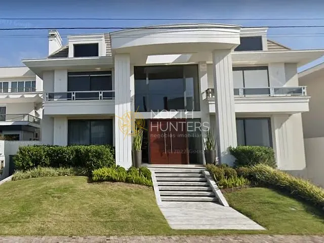 Casa com 825m² 5 quartos e 7 banheiros, à venda, no bairro Jurerê Internacional em Florianópolis