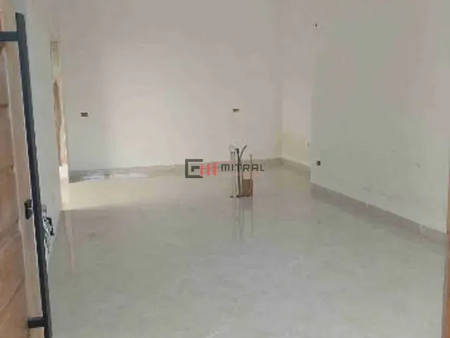 Casa com 130m² 3 quartos e 2 banheiros, à venda, no bairro Aeroporto em Londrina