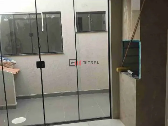 Casa com 130m² 3 quartos e 2 banheiros, à venda, no bairro Aeroporto em Londrina