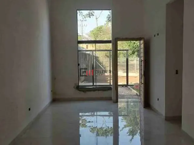 Casa com 130m² 3 quartos e 2 banheiros, à venda, no bairro Aeroporto em Londrina