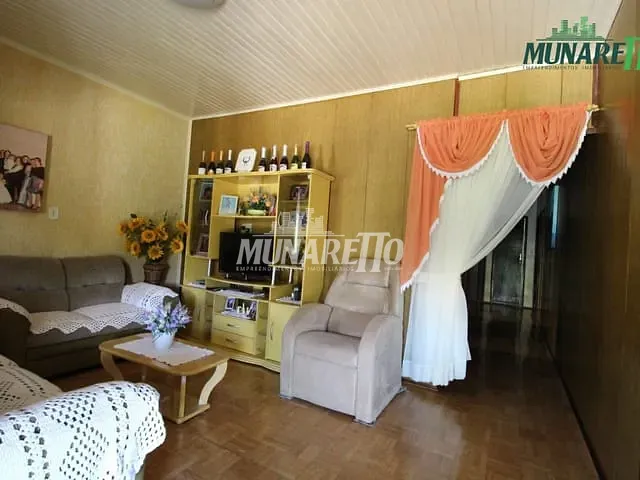 Casa com 165m² 5 quartos e 2 banheiros, à venda, no bairro Itaiba em Concórdia