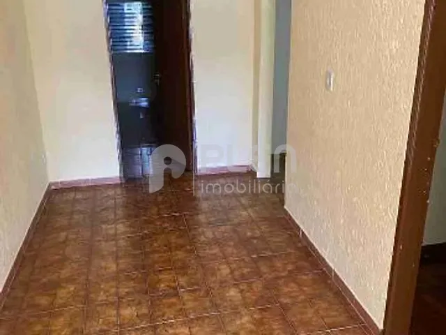 Casa 3 quartos e 1 banheiro, à venda, no bairro Vila Mariza Mazzei em São Paulo