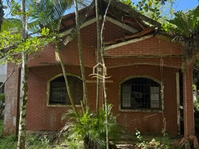 Casa com 500m² 2 quartos e 2 banheiros, à venda, no bairro Boracéia em Bertioga