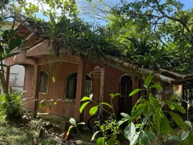 Casa com 500m² 2 quartos e 2 banheiros, à venda, no bairro Boracéia em Bertioga