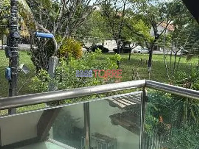 Casa 4 quartos e 4 banheiros, à venda, no bairro São Francisco em Ilhéus