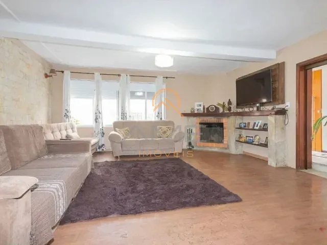 Casa com 440m² 4 quartos e 2 banheiros, à venda, no bairro Centro em Pelotas