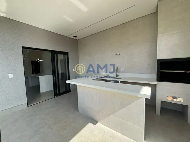 Casa com 364m² 3 quartos e 4 banheiros, à venda, no bairro Terras Alpha 1 em Senador Canedo