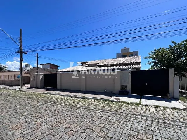 Casa com 313m² 5 quartos e 2 banheiros, à venda, no bairro Cordeiros em Itajaí
