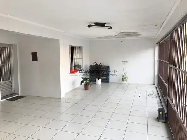 Casa com 300m² 2 quartos e 1 banheiro, à venda, no bairro Olímpico em São Caetano do Sul
