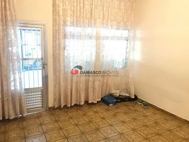 Casa com 300m² 2 quartos e 1 banheiro, à venda, no bairro Olímpico em São Caetano do Sul