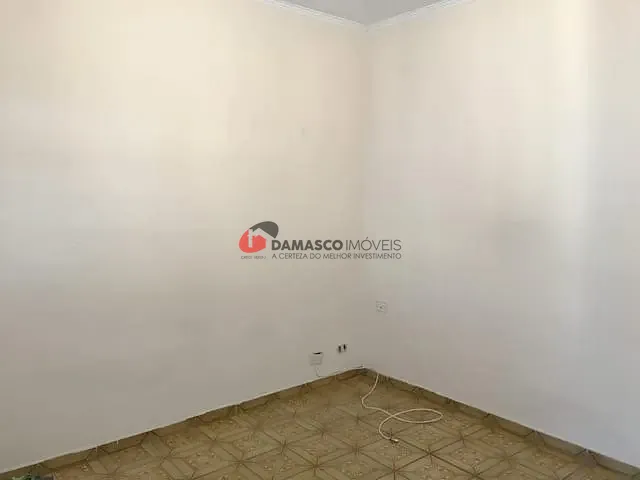 Casa com 300m² 2 quartos e 1 banheiro, à venda, no bairro Olímpico em São Caetano do Sul