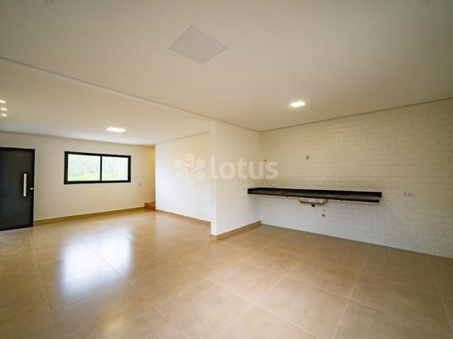 Casa com 217m² 3 quartos e 4 banheiros, à venda, no bairro Portais (Polvilho) em Cajamar