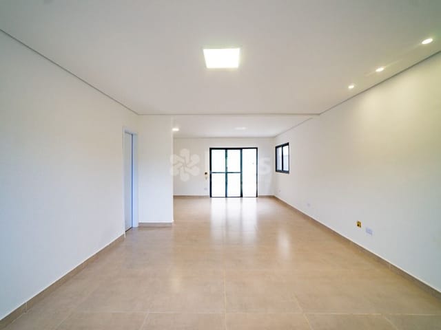 Casa com 217m² 3 quartos e 4 banheiros, à venda, no bairro Portais (Polvilho) em Cajamar