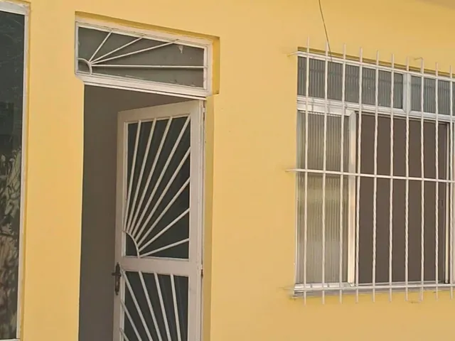 Casa com 56m² 2 quartos e 1 banheiro, para alugar, no bairro Marechal Hermes em Rio de Janeiro