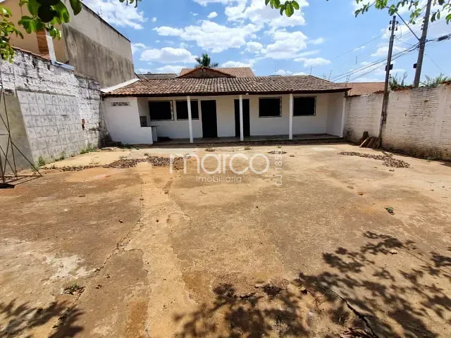 Casa 1 quarto e 1 banheiro, para alugar, no bairro Parque Anhangüera em Goiânia