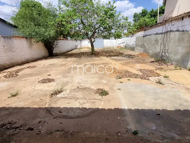 Casa 1 quarto e 1 banheiro, para alugar, no bairro Parque Anhangüera em Goiânia