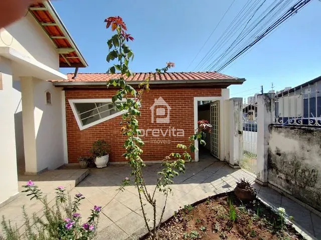 Casa com 341m² 5 quartos e 3 banheiros, à venda, no bairro Parque Residencial Bom Conselho em Taubaté