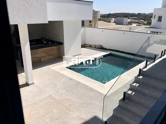 Casa com 411m² 4 quartos e 2 banheiros, à venda, no bairro Parque das Quaresmeiras em Campinas