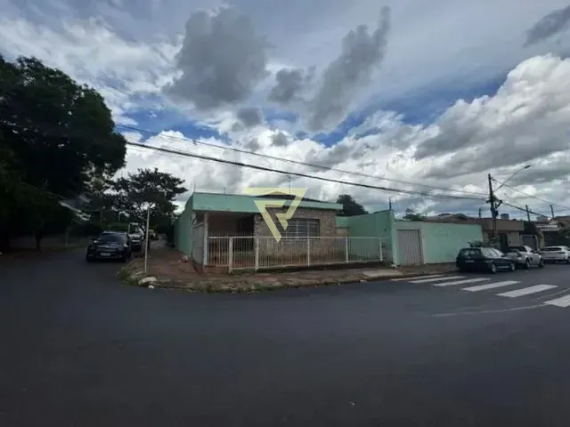Casa com 644m² 2 quartos e 2 banheiros, para alugar, no bairro Jardim Paulista em Ribeirão Preto