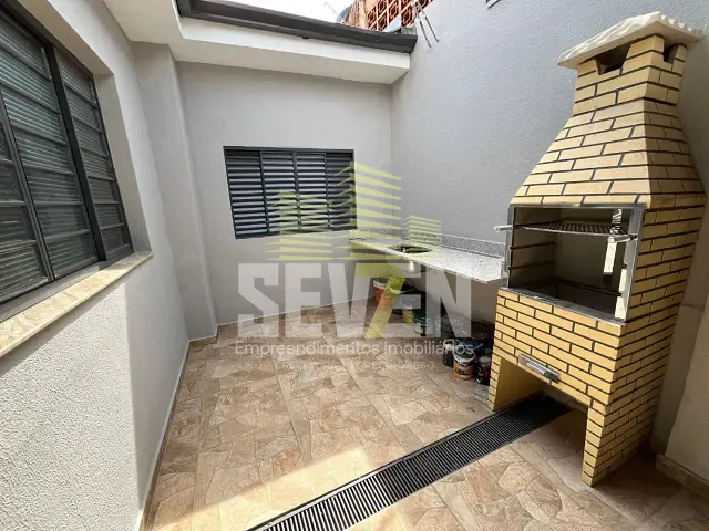 Casa com 198m² 3 quartos e 2 banheiros, à venda, no bairro Centro em Bauru