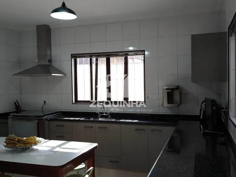 Casa, 4 quartos, 310 m² - Foto 9