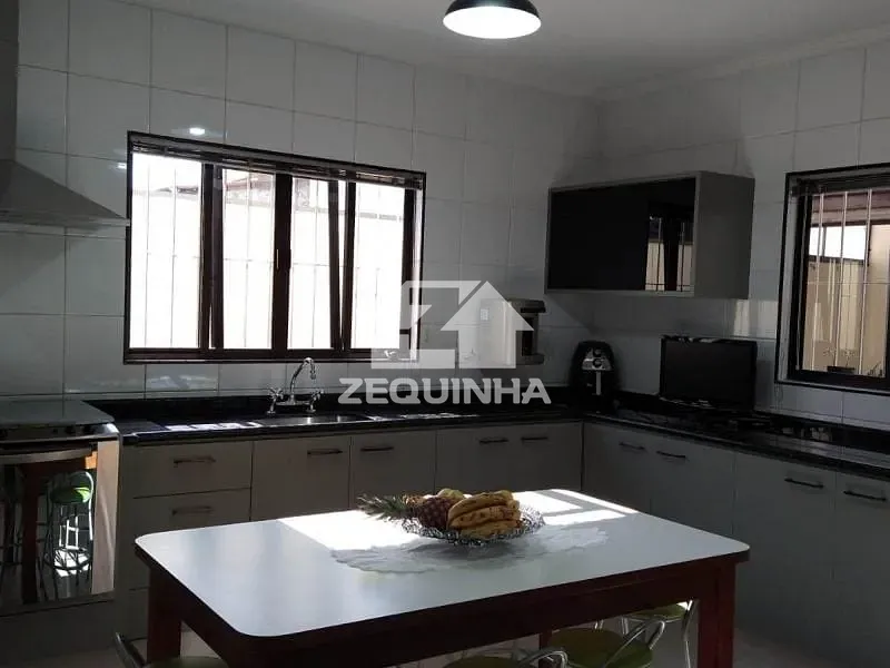 Casa, 4 quartos, 310 m² - Foto 6