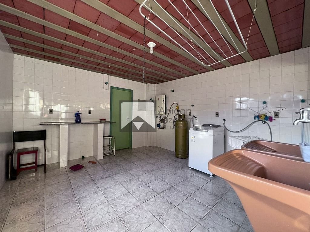 Casa, 10 quartos, 352 m² - Foto 45